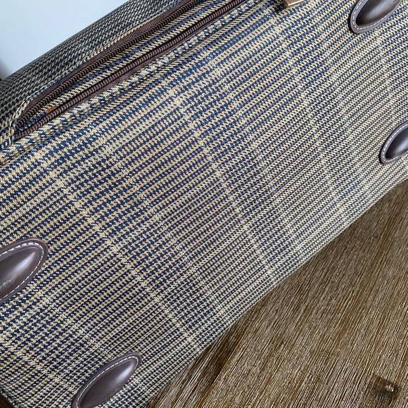 London Fog Cabin Bag - Picture 7 of 9